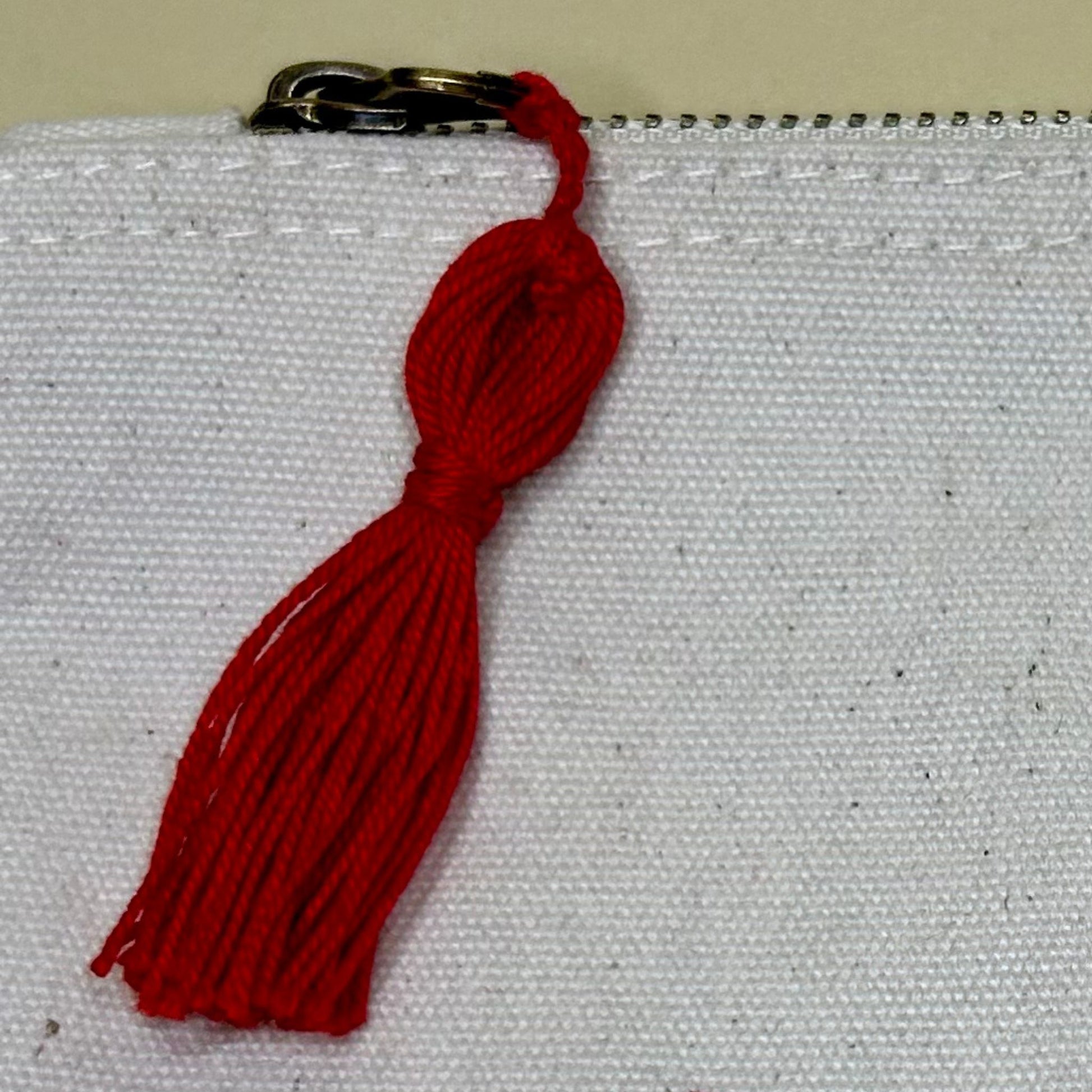 Pochette ricamata cuore rosso